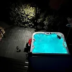 Les Mimosas Spa-jacuzzi Βίλα *