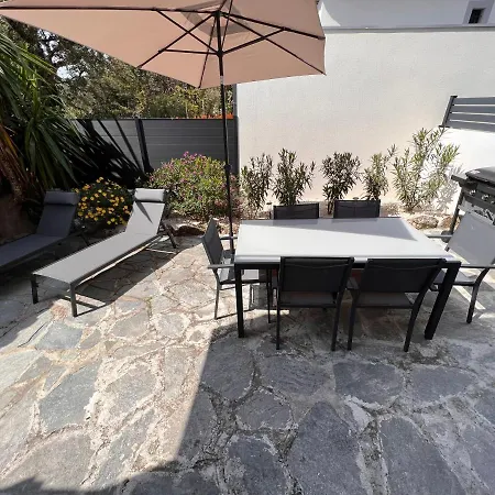 Les Mimosas Spa-jacuzzi Βίλα *